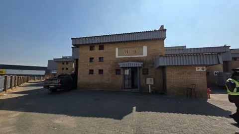 18 Sharland Street, Driehoek - 144m² - Unit 9 (5)